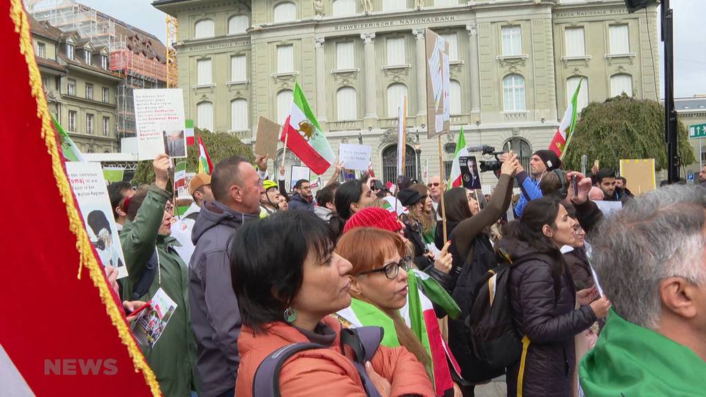 Demonstration auf dem Bundesplatz für den Iran