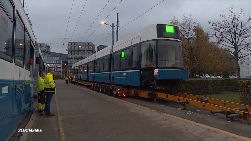 Das Flexity-Tram ist da – und lässt weiter auf sich warten