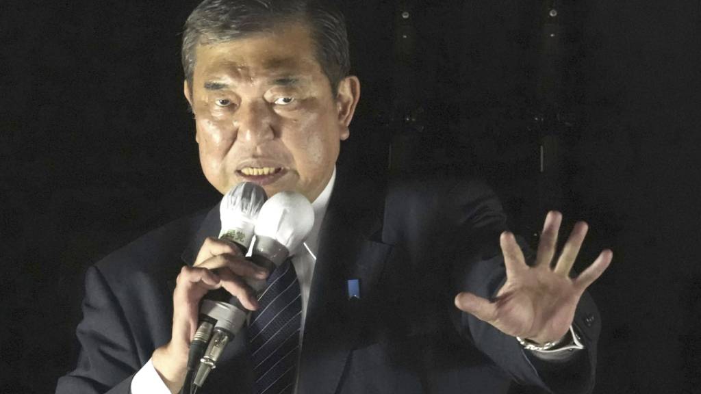 Japans Premierminister und Chef der regierenden Liberaldemokratischen Partei Shigeru Ishiba spricht während einer Wahlkampfveranstaltung. Foto: Uncredited/Kyodo News/AP/dpa - ACHTUNG: Nur zur redaktionellen Verwendung und nur mit vollständiger Nennung des vorstehenden Credits