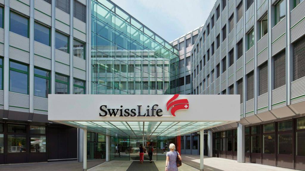 Der Lebensversicherungskonzern Swiss Life hat in der ersten Jahreshälfte weniger verdient als im Jahr davor. Dies ist aber hauptsächlich darauf zurückzuführen, dass 2019 das Ergebnis positiv durch Sondereffekte beeinflusst worden war. (Bild zur Verfügung gestellt)