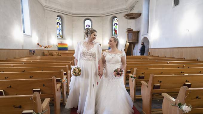 «Typisch Bern?» Kirchliche Trauung zur «Ehe für alle» geht langsam vorwärts