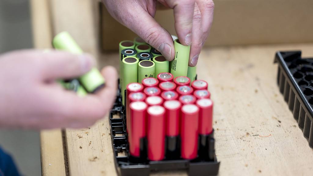 Batterien in der Schweiz enthalten trotz strenger Grenzwerte zu viele Schadstoffe. (Symbolbild)