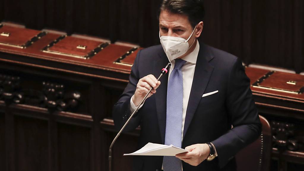Giuseppe Conte, Ministerpräsident von Italien, spricht im Parlament. Foto: Alessandra Tarantino/AP/dpa