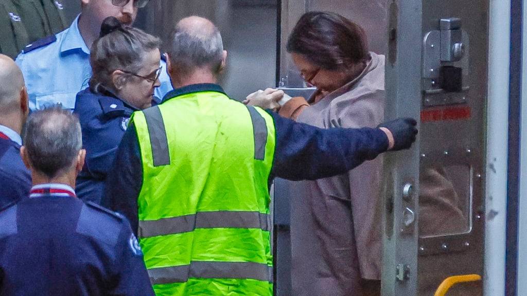 dpatopbilder - Erin Patterson kommt vor dem Obersten Gerichtshof von Victoria an. Foto: Jason South/THE AGE POOL/AAP/dpa