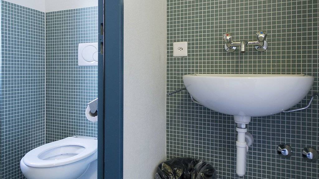 Eine Toilette zu Hause ist ein Luxus. Laut einer neuen Studie müssen 2,4 Milliarden Menschen weltweit ohne auskommen. (Symbolbild)