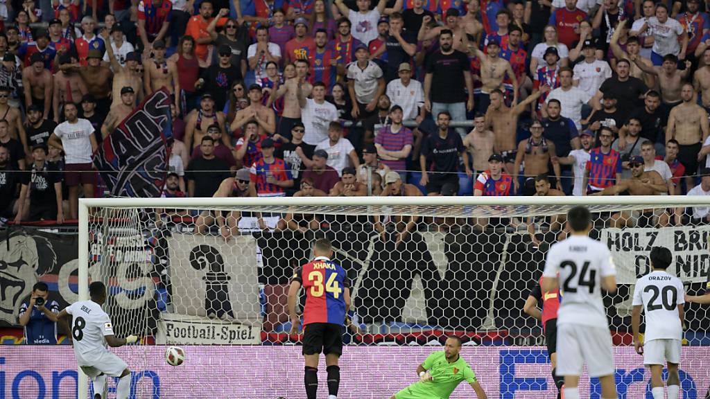 Basels Schiffbruch: Tobols Serges Deblé gleicht vom Penaltypunkt aus