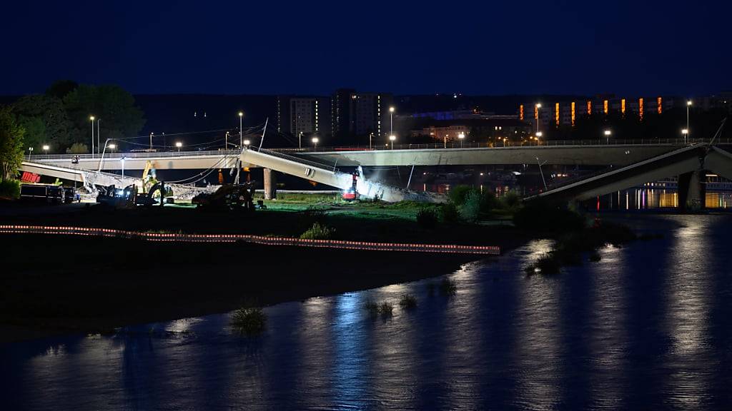 Weiterer Abschnitt der Carolabrücke in Dresden eingestürzt