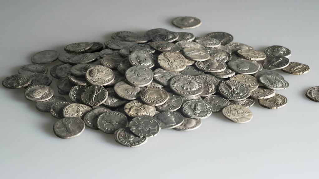 Der Wert der 293 in Pratteln BL gefundenen römischen Münzen entsprach ungefähr dem halben Jahreslohn eines Legionärs.