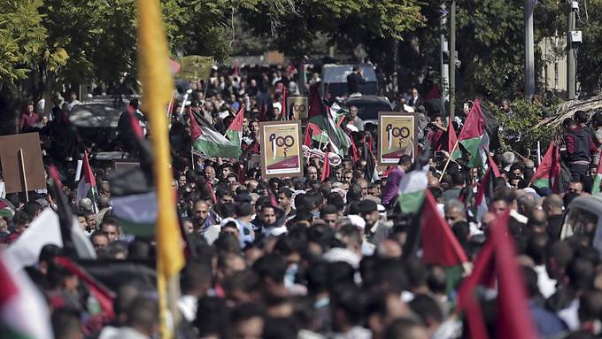 Palästinenser protestieren am Jahrestag der Balfour-Deklaration