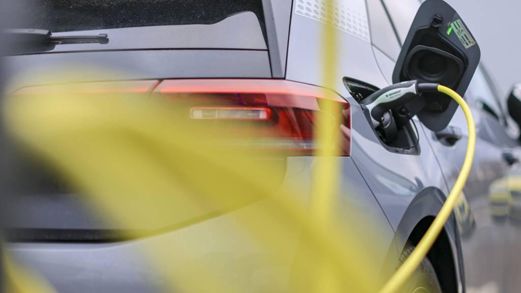 Rund jedes fünfte neue Auto in den wichtigsten Märkten fährt rein elektrisch. (Archivbild)