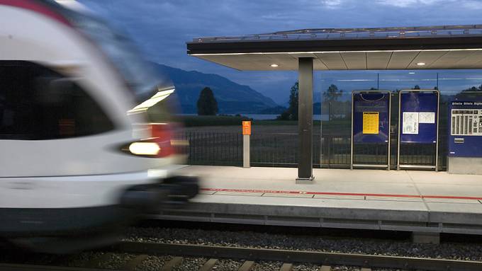 Fast ein Drittel weniger Passagiere in Zuger Bahnen und Bussen