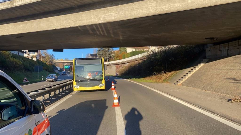 Busfahrer wird in Schaffhausen wegen Sonne zum Geisterfahrer