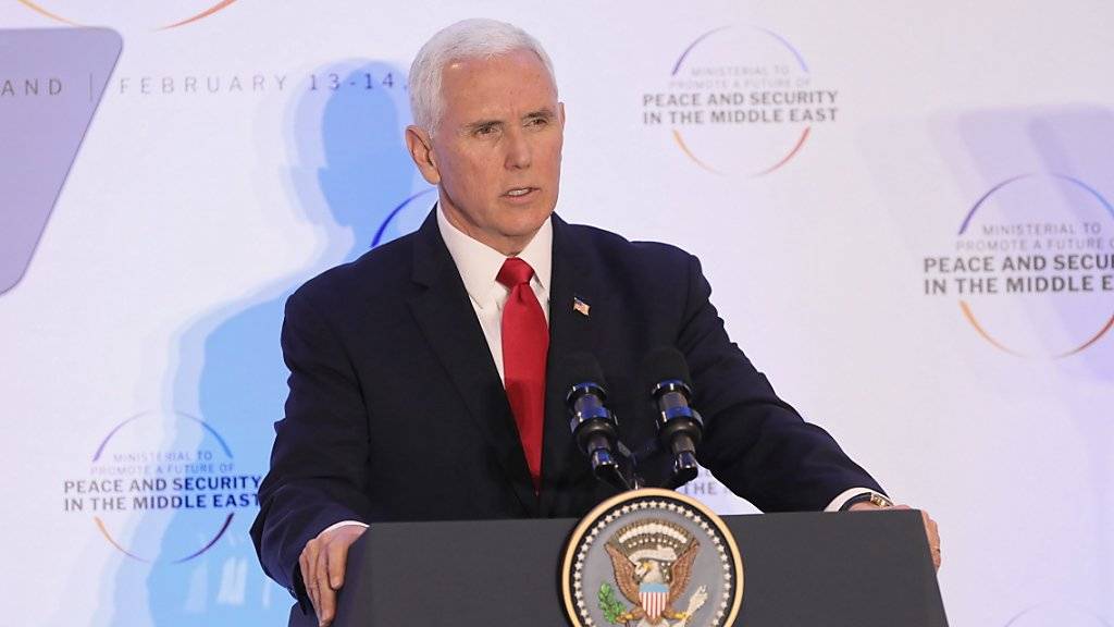 US-Vizeminister Mike Pence hat an der Sicherheitskonferenz in Warschau am Donnerstag die EU eindringlich aufgefordert, das Atomabkommen mit dem Iran fallen zu lassen.