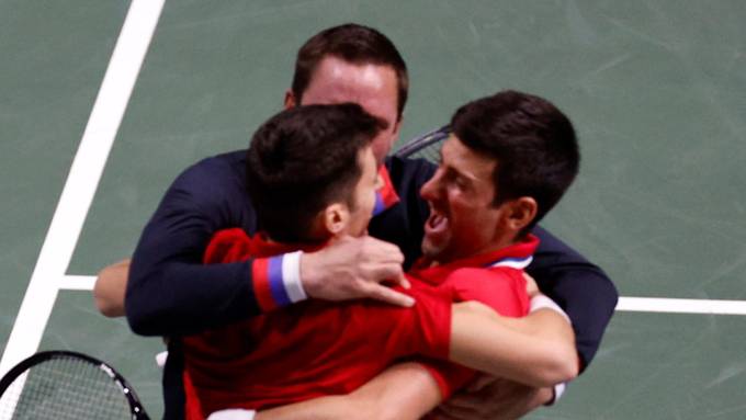 Djokovic führt Serbien in die Halbfinals