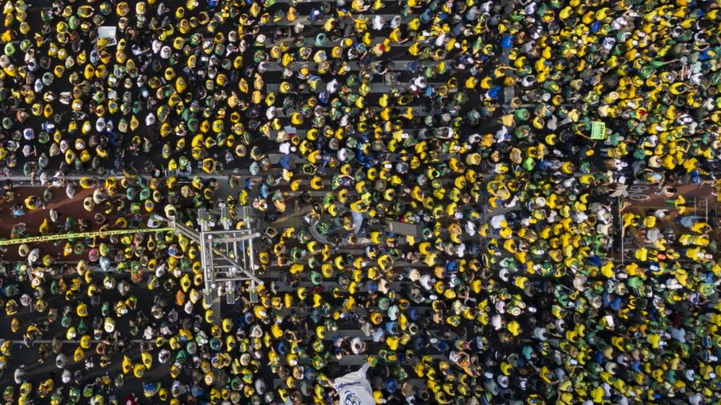 Der ehemalige Präsident Brasiliens, Jair Bolsonaro, rief in den sozialen Medien dazu auf, massenhaft in den Landesfarben grün und gelb auf die Strasse zu gehen. (Archivbild)