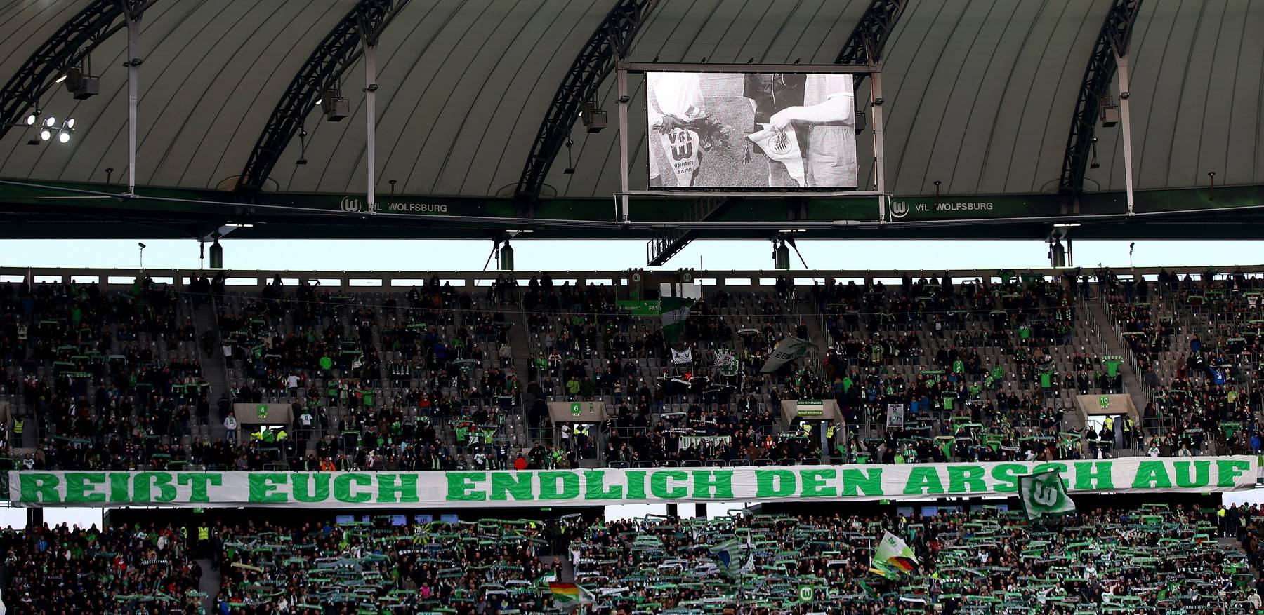 So reagieren die Wolfsburger Fans auf die Krise ihrer Schützlinge. Getty Images