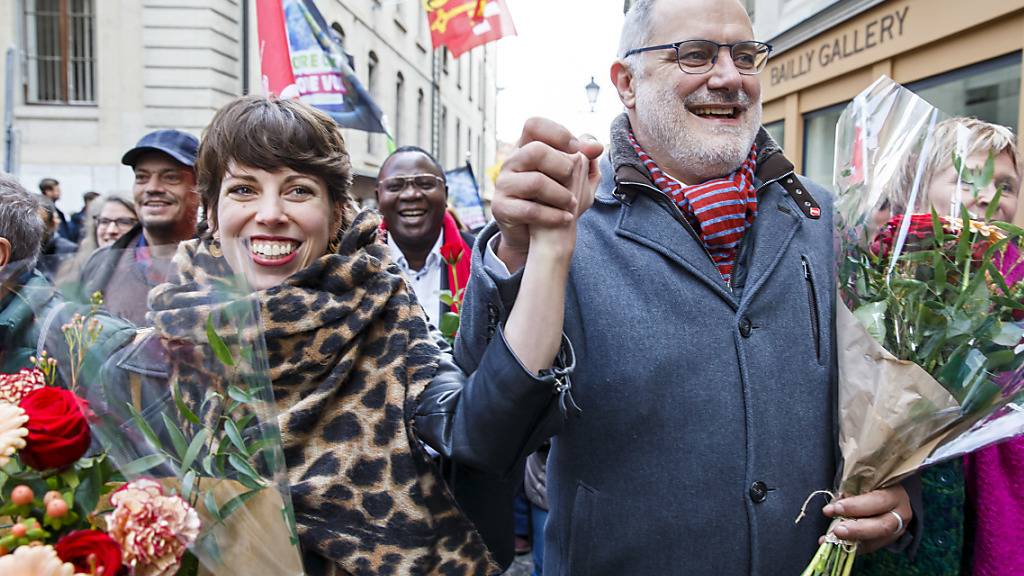 Lisa Mazzone (l.) und Carlo Sommaruga (r.) sind die strahlenden Sieger des rot-grünen Lagers beim zweiten Ständeratswahlgang im Kanton Genf.