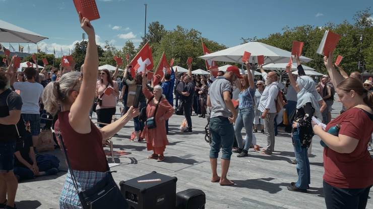 Demonstration at Sechseläutenplatz in Zurich.