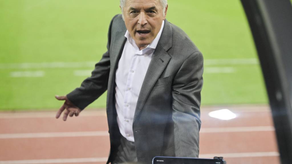 Marcel Koller ist nach der Penaltyszene in der Nachspielzeit des Klassikers ratlos