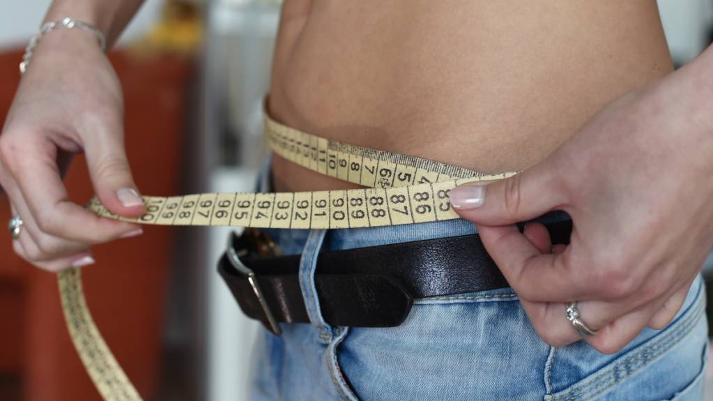 Seit Jahren gibt es den Trend zum Intervallfasten. Streng geprüfte Daten lassen daran zweifeln, dass die Methode besser wirkt als herkömmliche Diäten. (Symbolbild)