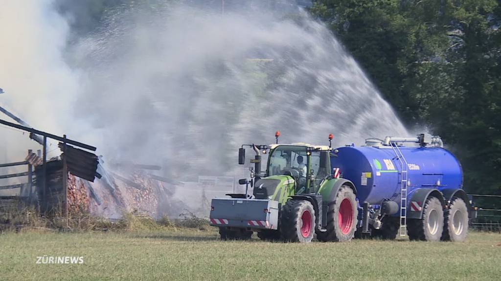 Scheunenbrand in Hemishofen endet mit Schwerverletzten