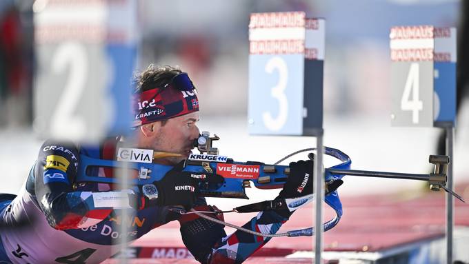 Norwegischer Biathlon-Olympiasieger wird vom Massenstartrennen ausgeschlossen