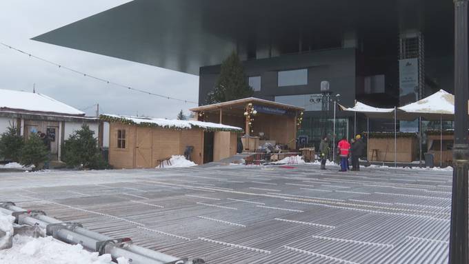 Wenn man bei Minustemperaturen ein Eisfeld abtaut - Eiszauber beim KKL zieht Bilanz