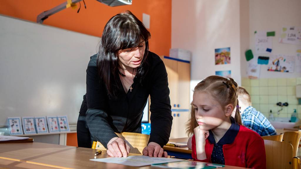 Der Unterricht mit ukrainischen Kindern dürfte für Lehrpersonen nach der Corona-Krise zur nächsten Herausforderung werden (Symbolbild).