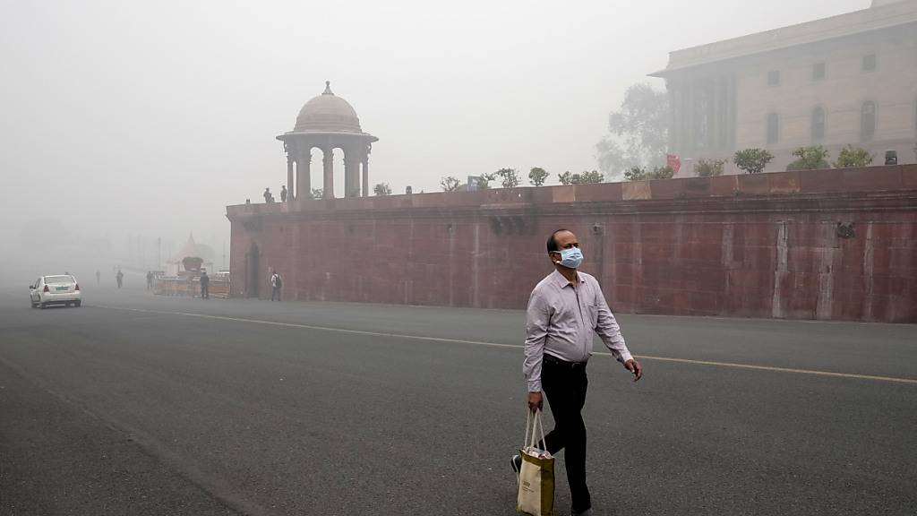 Smog in Neu-Delhi - Behörden schränken Schulunterricht weiter ein