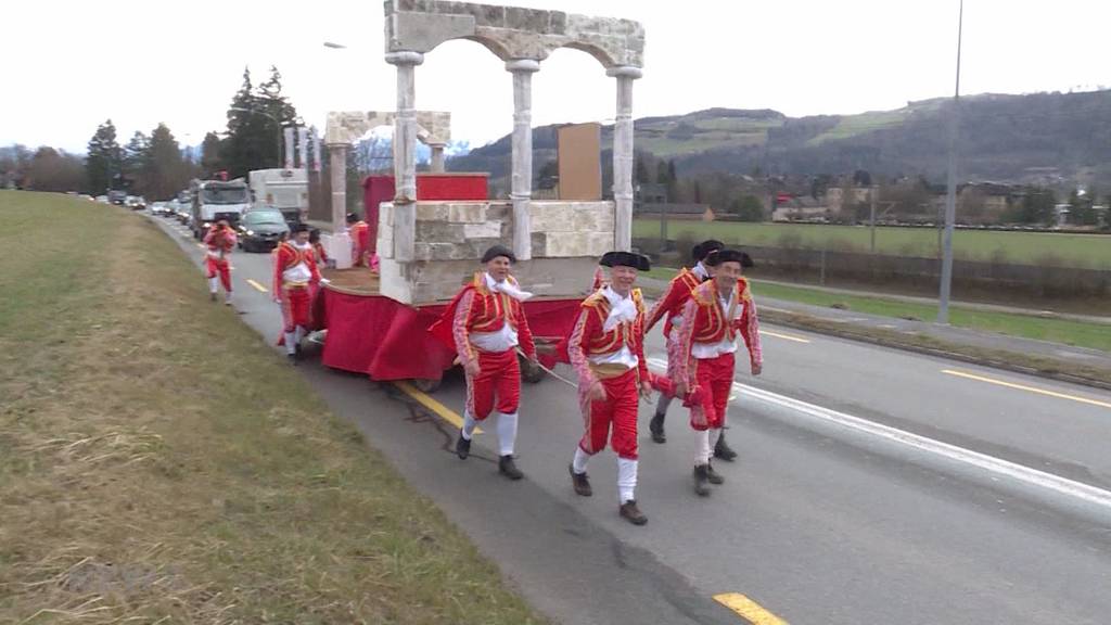 Fasnachtsstart mit Marsch von Münsingen nach Bern