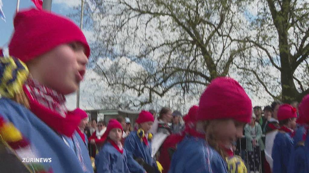Sechseläuten-Kinderumzug: Bündner zeigen Zürchern, was «patgific» ist