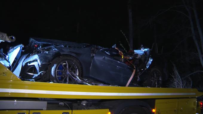 Zwei junge Männer bei schwerem Selbstunfall in Dornach getötet