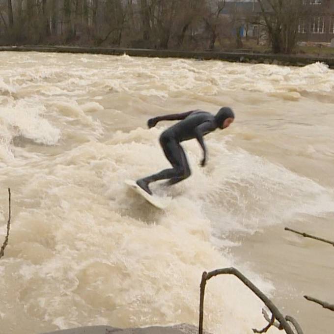 Wenn es in Luzern regnet, surfen die Bremgartner in Kot