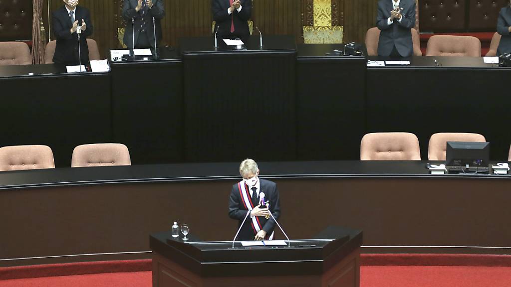 Milos Vystrcil, Senatspräsident von Tschechien, spricht vor dem Parlament. Bei seinem Besuch hat sich Vystrcil in einer Rede vor dem Parlament für Freiheit und Demokratie eingesetzt. Foto: Chiang Ying-Ying/AP/dpa