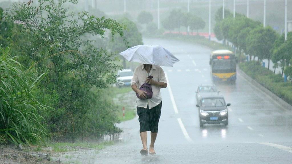 Der Taifun «Lekima» hat zu Unwettern in China mit zahlreichen Todesopfern geführt.