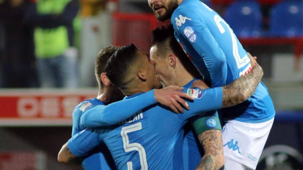 Wintermeister: Die Napoli-Spieler jubeln über den Sieg gegen Crotone