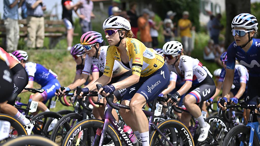 Marlen Reusser, hier im Juni als Leaderin der Tour de Suisse, entschloss sich trotz ihrer überraschenden Aufgabe im Zeitfahren vor drei Tagen zur Teilnahme am WM-Strassenrennen