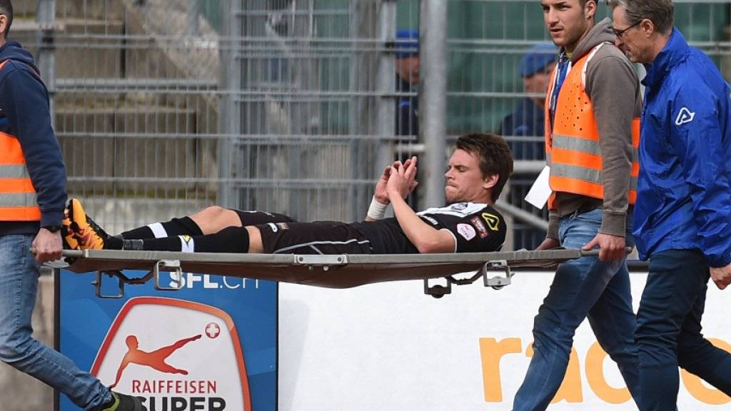 Luganos Stürmer Antonini Culina verletzte sich am Sonntag gegen Luzern schwer
