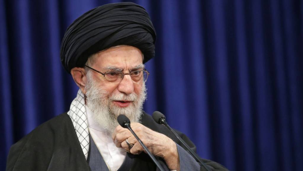 Ali Chamenei, Oberster Führer des Iran, bei einer Fernsehansprache. (Archiv)