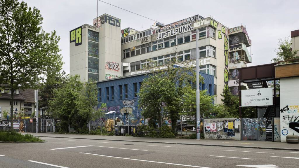 Die Zwischennutzung Zentralwäscherei soll länger bleiben. Das Stadtzürcher Stimmvolk wird darüber befinden. (Archivbild)