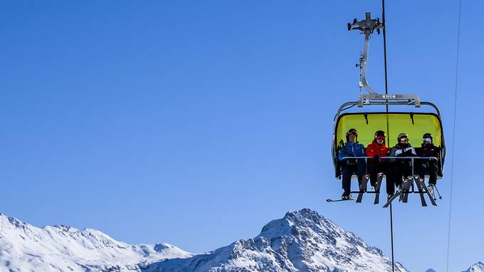 Schweizer Skigebiete in Sportferien sehr gut gebucht