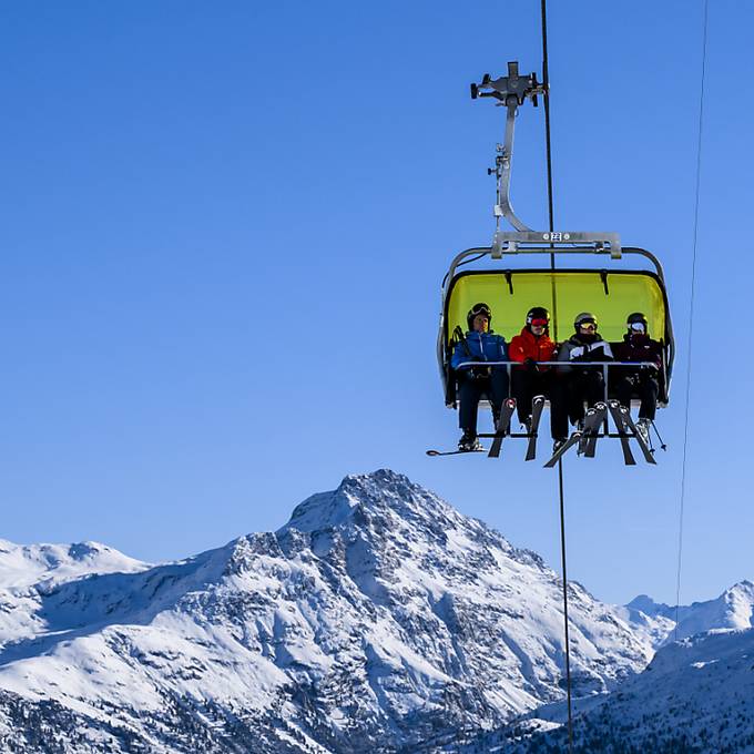 Schweizer Skigebiete in Sportferien sehr gut gebucht