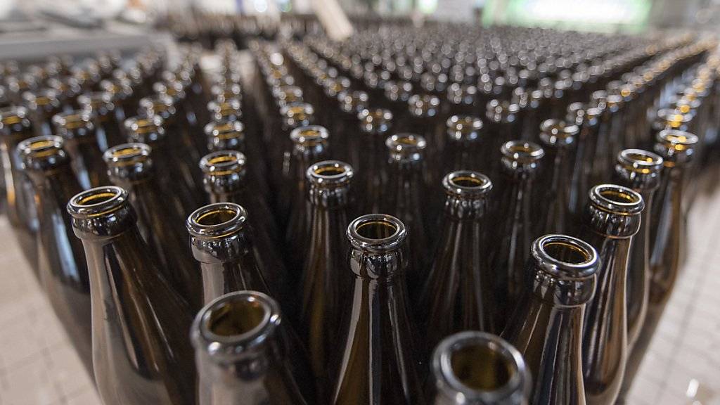 Dass das «Lozärner Bier» in Schaffhausen gebraut wird, muss auf der Etikette stehen, sonst werden die Konsumenten getäuscht. Dies hat das Bundesgericht festgestsellt. (Archivbild