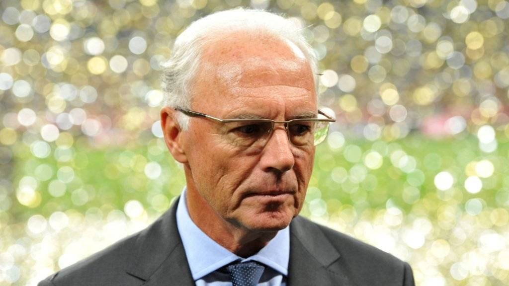Der Druck auf Franz Beckenbauer und seine Kollegen steigt