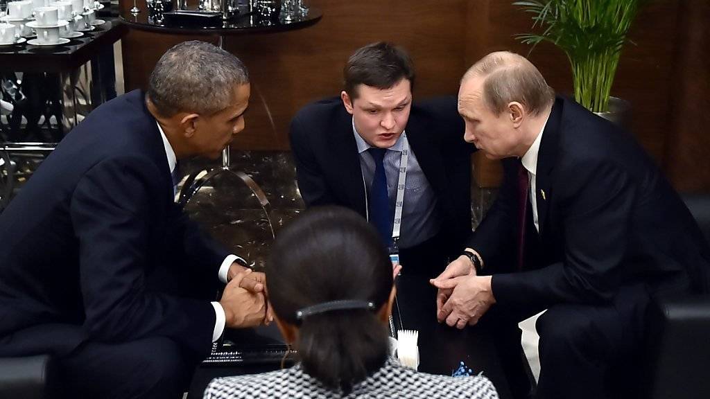«Was denkt Russland in Syrien zu gewinnen?»: Obama will von Putin in der Krise eine Kooperation mit den USA und anderen Ländern. (Archiv)