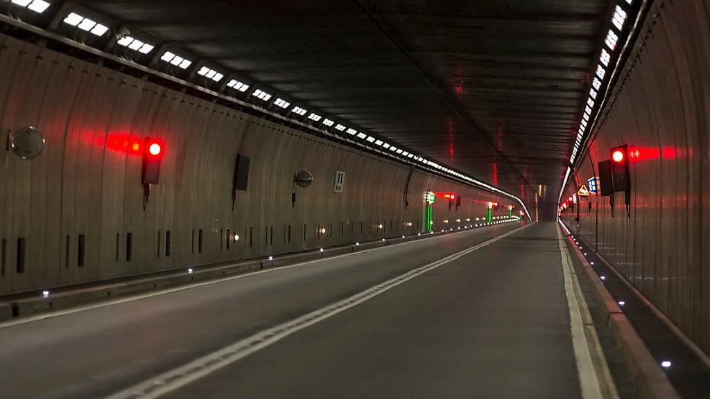 Berner fährt betrunken durch den Gotthard-Tunnel