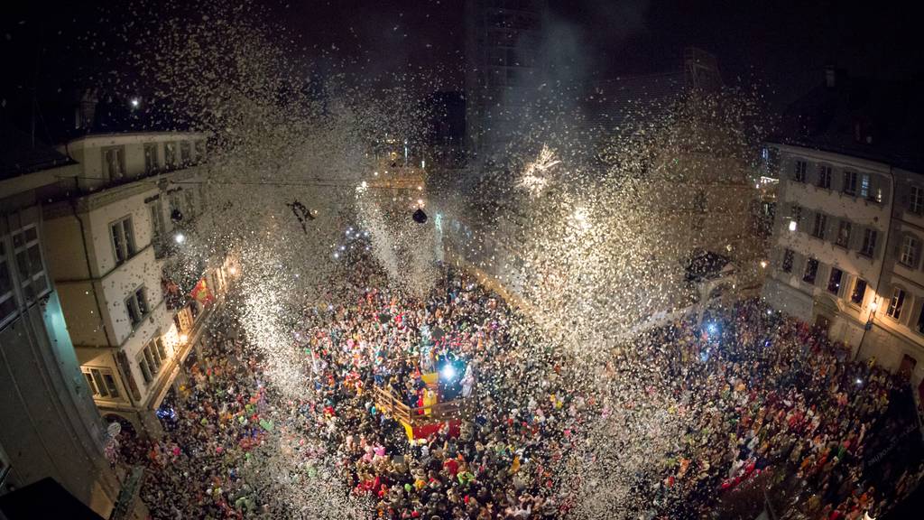 5,3 Millionen Fötzeli und 1000 Kilogramm Orangen: Die Fasnacht in Zahlen