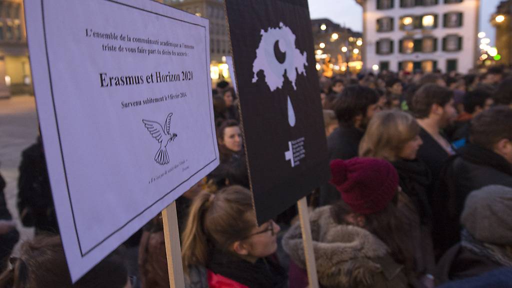 Forschenden in der Schweiz soll, wie bereits in den Vorjahren, ein adäquater nationaler Ersatz für die Nichtassoziierung am Europäischen Forschungsabkommen Horizon angeboten werden. (Archivbild)