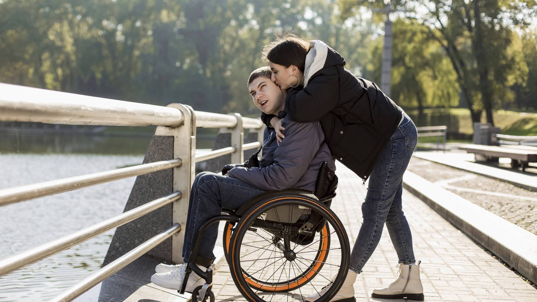 Rollstuhl Menschen mit Behinderung liebe