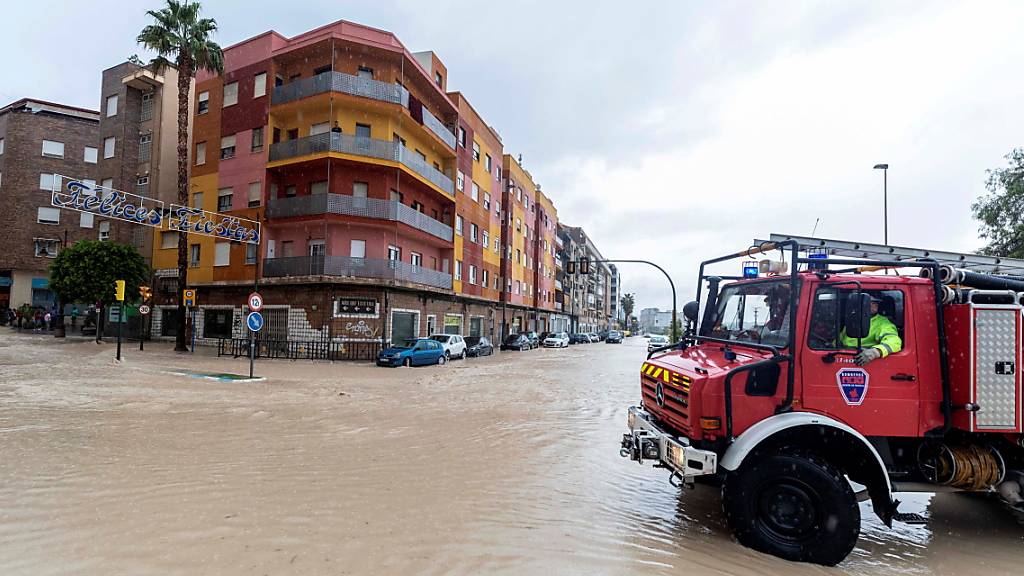 Überschwemmungen in Spanien: In der Stadt Molina de Segura stehen Strassenzüge unter Wasser.